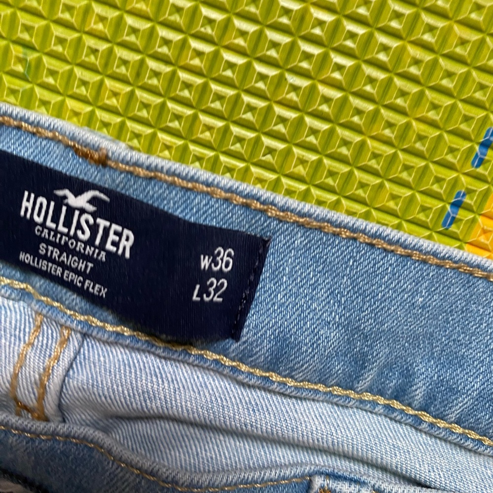 Jeans - Picture 2 of 3